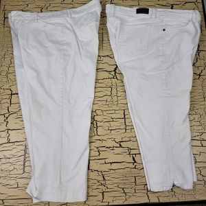 Lee White Ladies Capri Lot of 2 Womens Size 11/12 Classic Fit One True